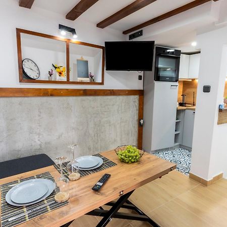 Bobevata Guest House - Floor 1 - Stunning View Old Town Veliko Tŭrnovo Exterior foto