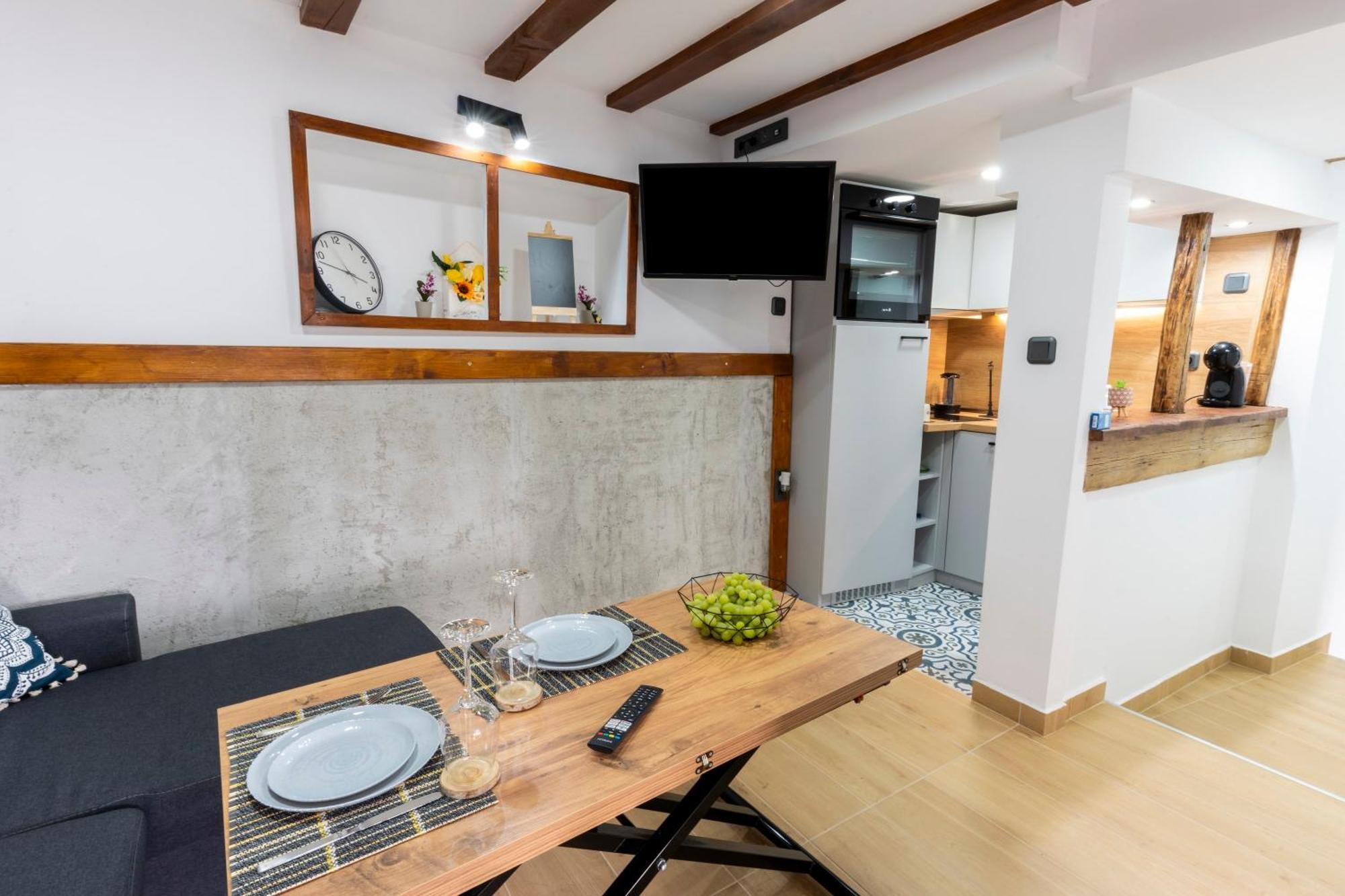 Bobevata Guest House - Floor 1 - Stunning View Old Town Veliko Tŭrnovo Exterior foto