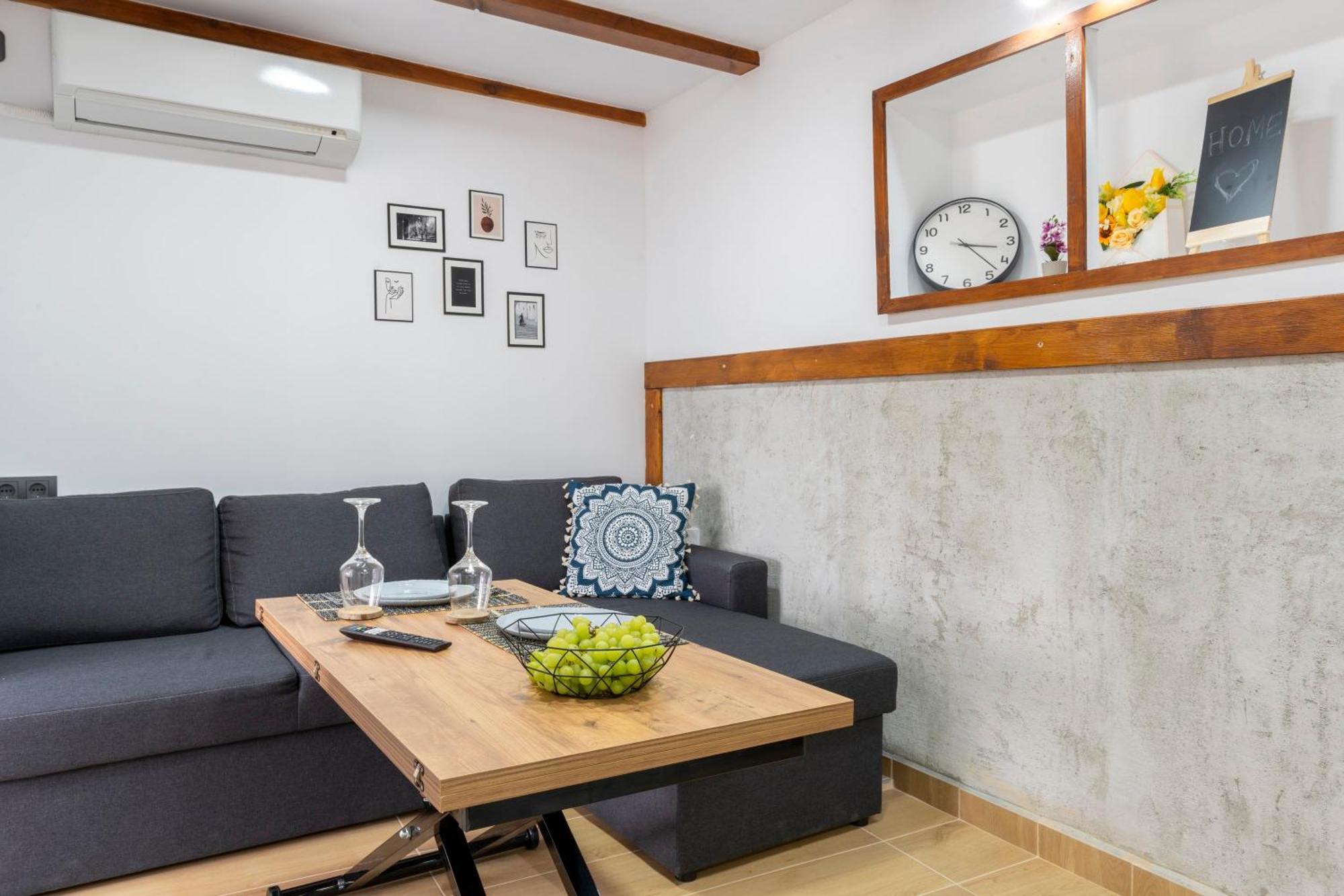 Bobevata Guest House - Floor 1 - Stunning View Old Town Veliko Tŭrnovo Exterior foto